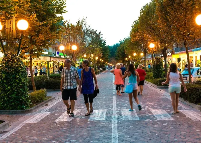 Charming Flat With Shared Pool - Beahost Apartment Bibione